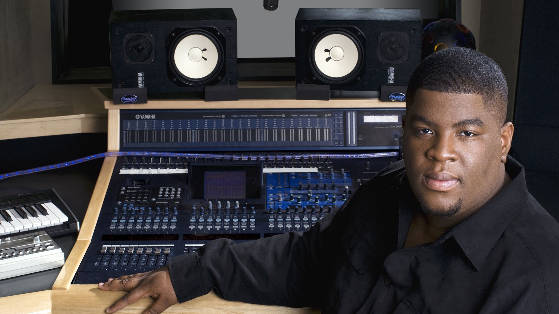 Абдул салаам эль раззас. Salaam Remi. Producer все фото. Record Producer. Все открыто Producer.